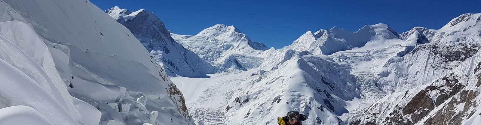 khan-tengri-and-pobeda-peaks-banner