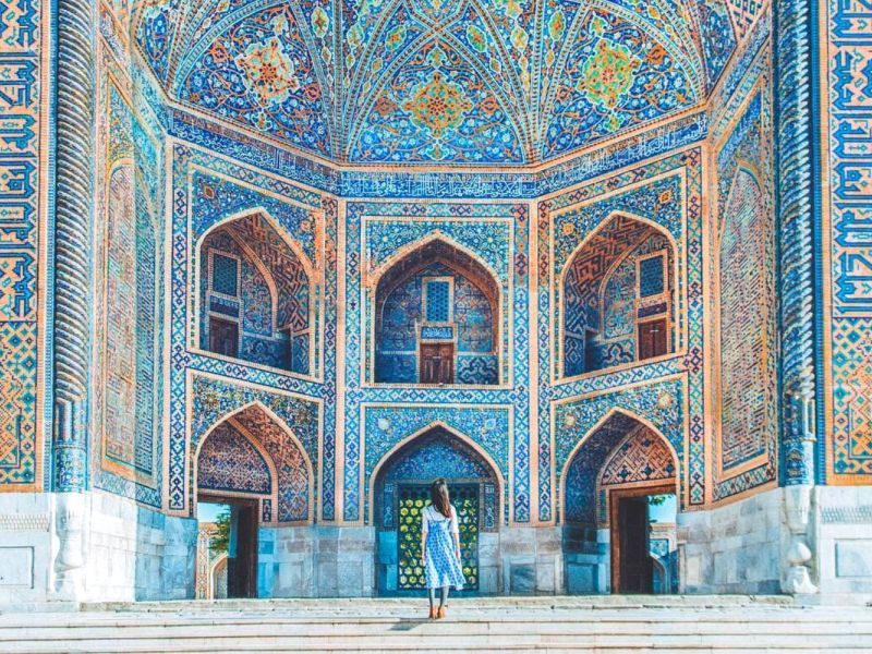 Discover the Best Silk Road Vacation Packages with Minzifa Travel