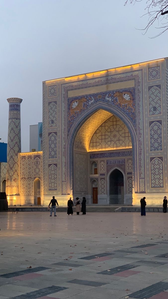 Uncover the Mysteries of the Silk Road with Minzifa Travel's Exclusive Holiday Packages