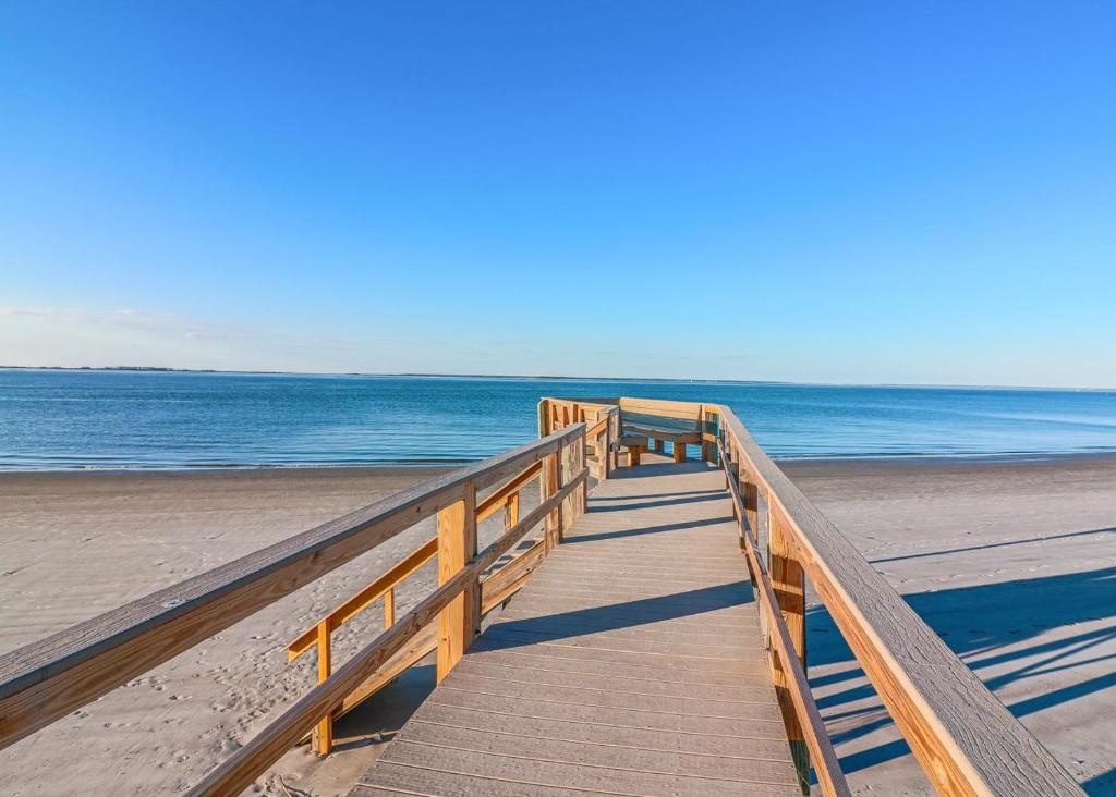 Experience Tybee Island: A Traveler’s Guide to Unforgettable Stays